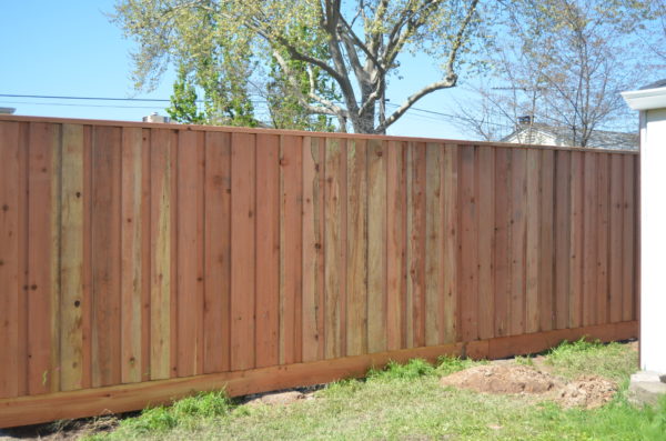 The Cottage Bungalow: New Fence Reveal - SG Style